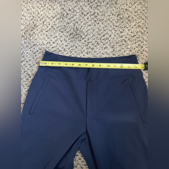 Athleta Endless High Rise Pant Textured, stretch fabric in a tapered fit navy 4 - Picture 7 of 10